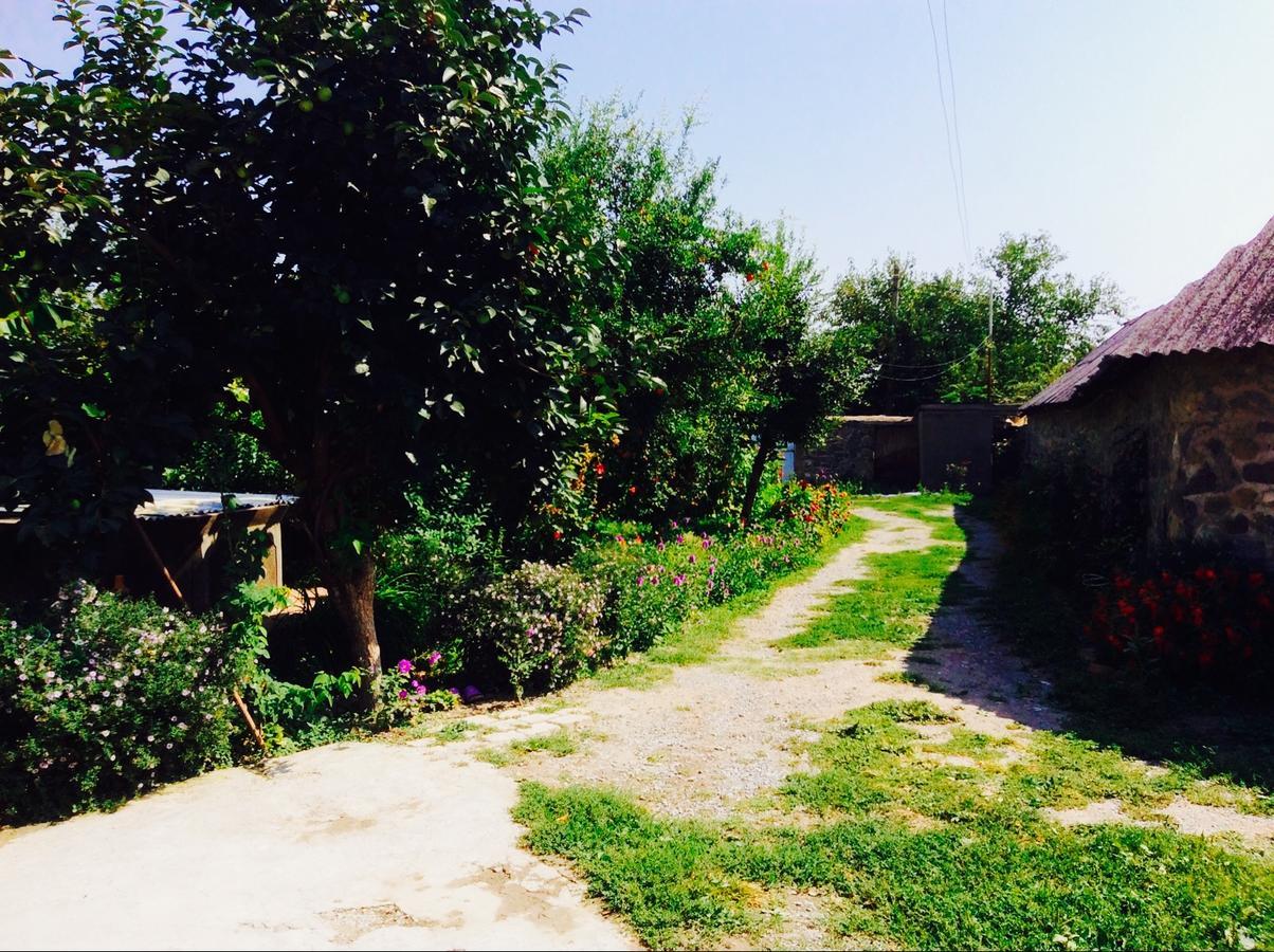 לינה וארוחת בוקר Şǝki House On Ashiq Cuma Street 8 מראה חיצוני תמונה