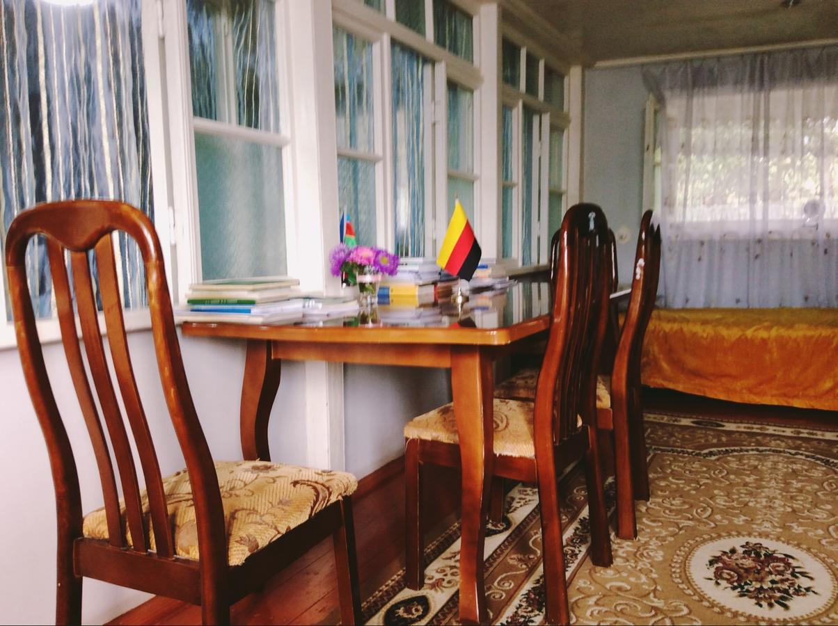 לינה וארוחת בוקר Şǝki House On Ashiq Cuma Street 8 מראה חיצוני תמונה