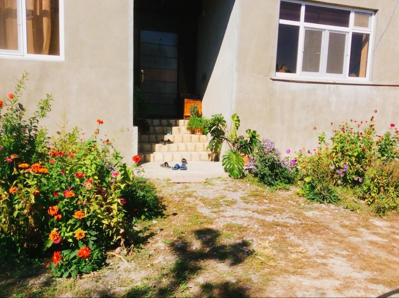 לינה וארוחת בוקר Şǝki House On Ashiq Cuma Street 8 מראה חיצוני תמונה